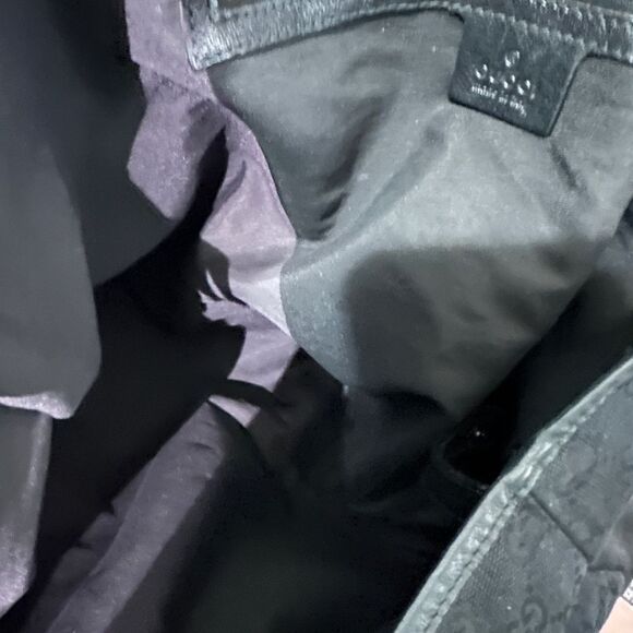 Gucci black canvas and leather Pelham shoulder bag. - Picture 12 of 13